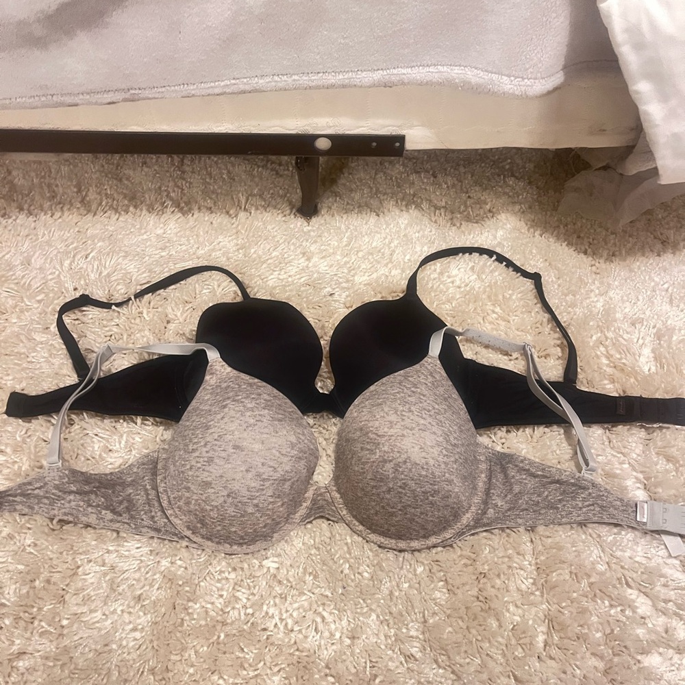 PINK Women Black and Gray bras
